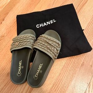 ⚡️SOLD ⚡️CHANEL Green Sandals Luxurious Slip-On Design
